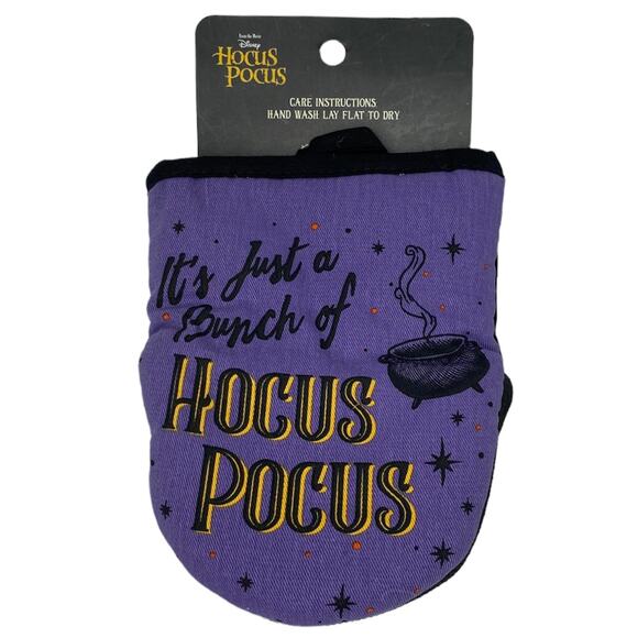 Disney's Hocus Pocus Oven Mitt Set - Picture 3 of 3